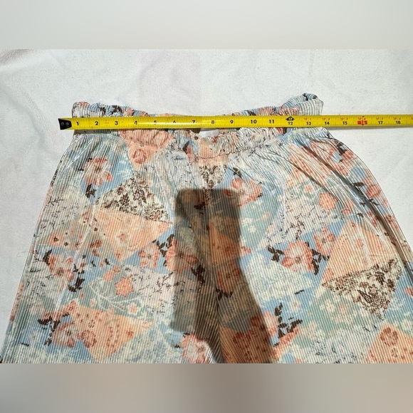 Womans Floral No Boundaries Tube Top Pants Set. - Picture 3 of 6